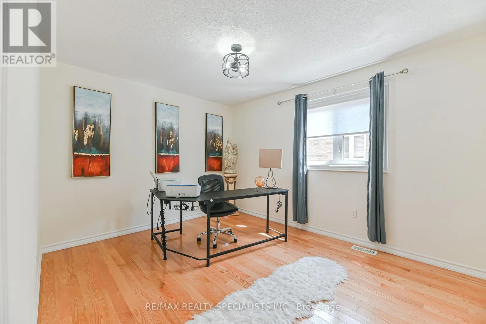 9 ACADEMY AVENUE