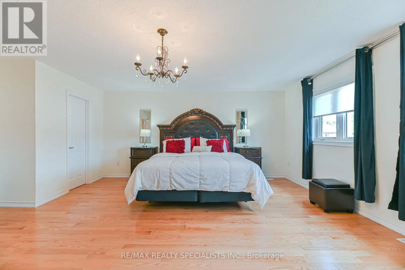 9 ACADEMY AVENUE