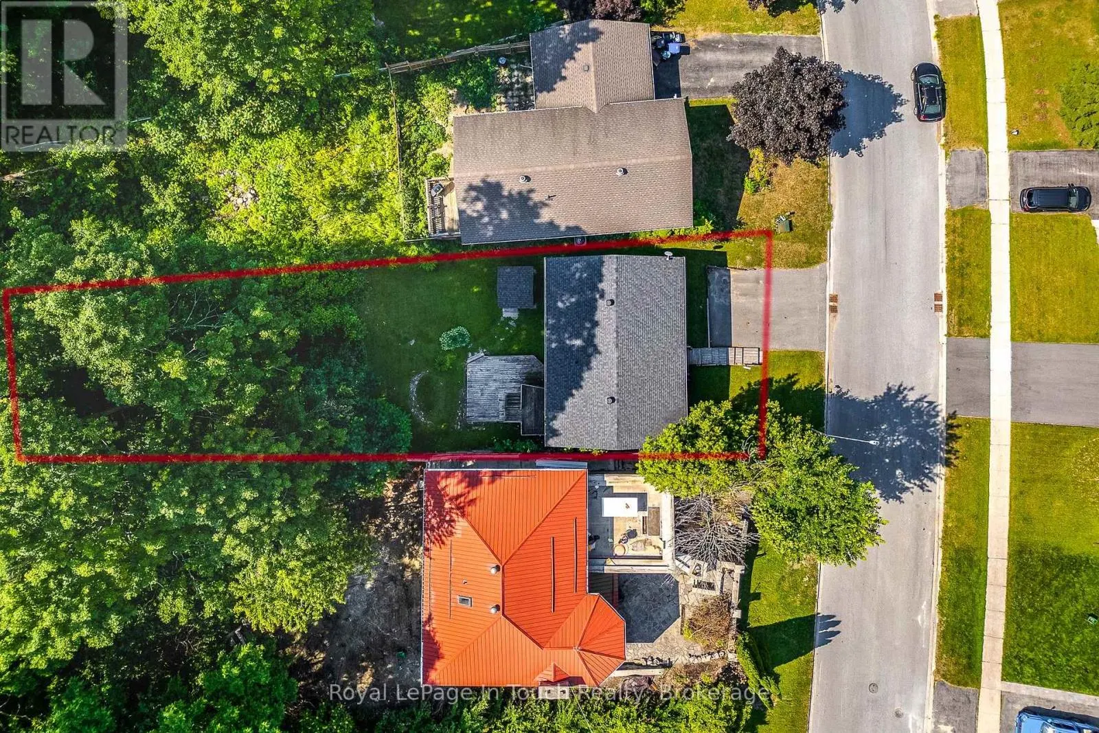 817 BIRCHWOOD DRIVE