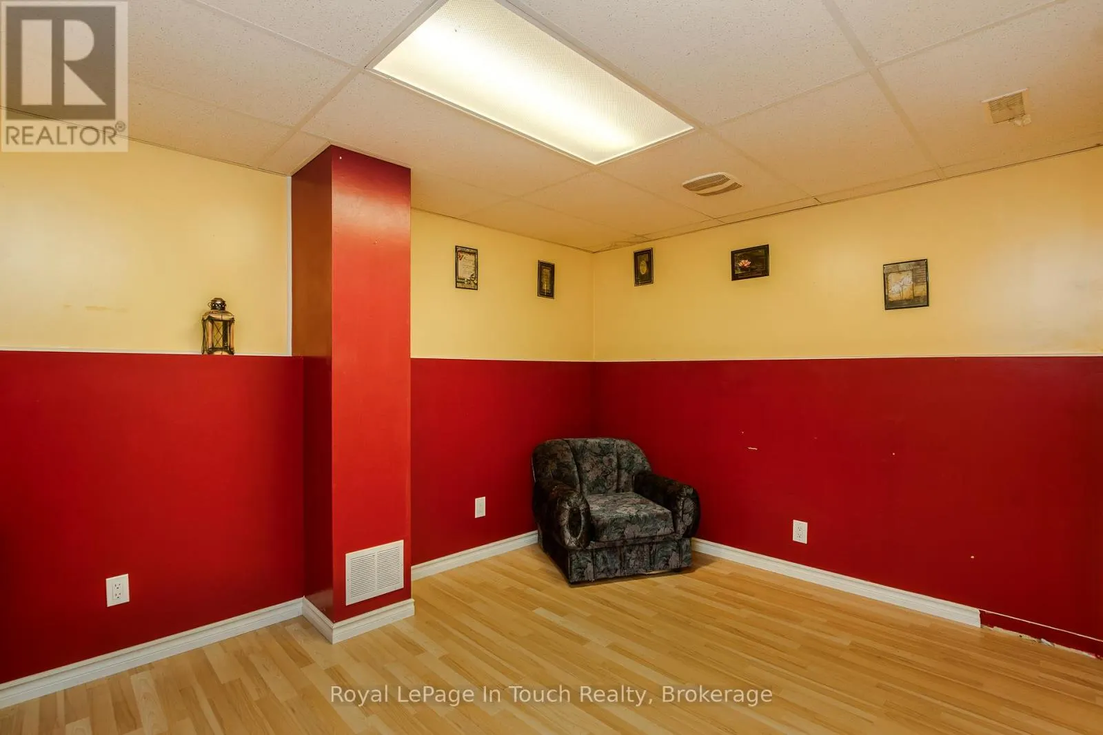 817 BIRCHWOOD DRIVE
