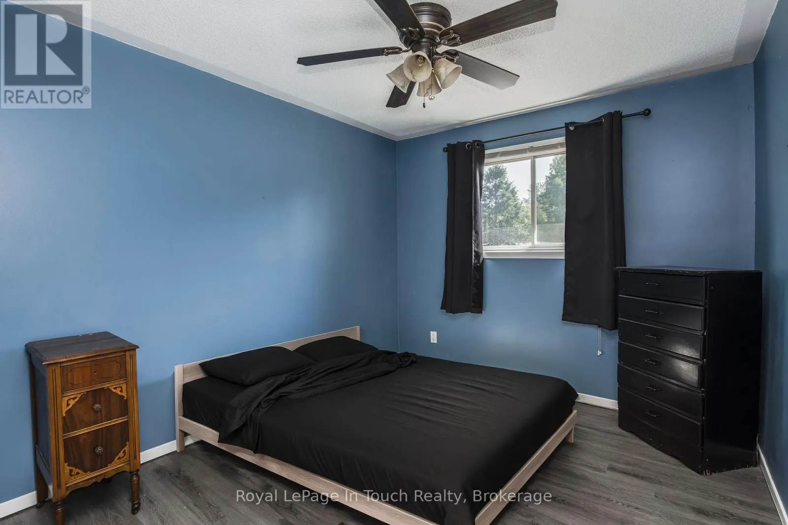 817 BIRCHWOOD DRIVE