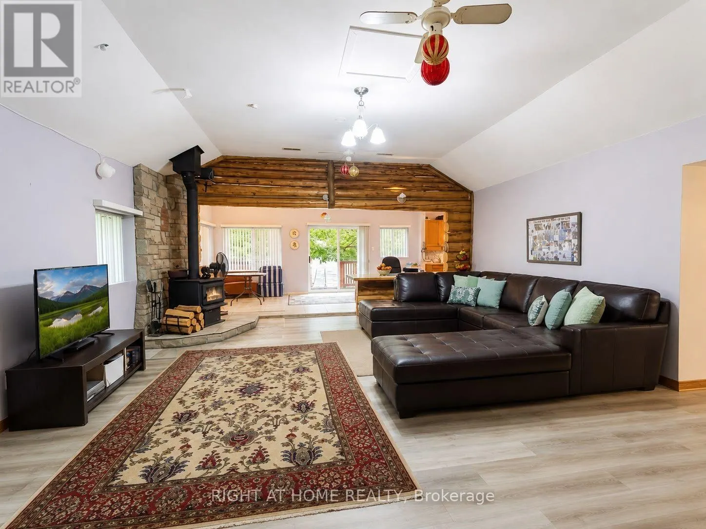5470 PENETANGUISHENE ROAD