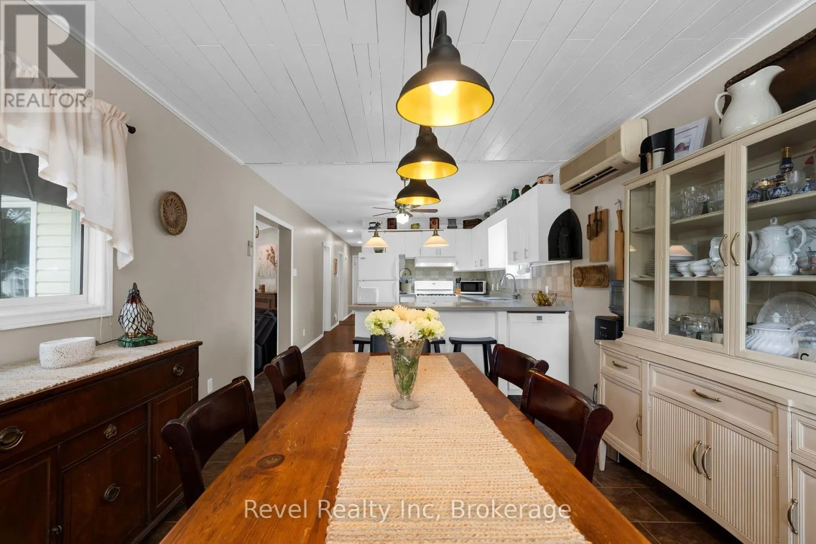 19 - 5411 ELLIOTT SIDE ROAD #19