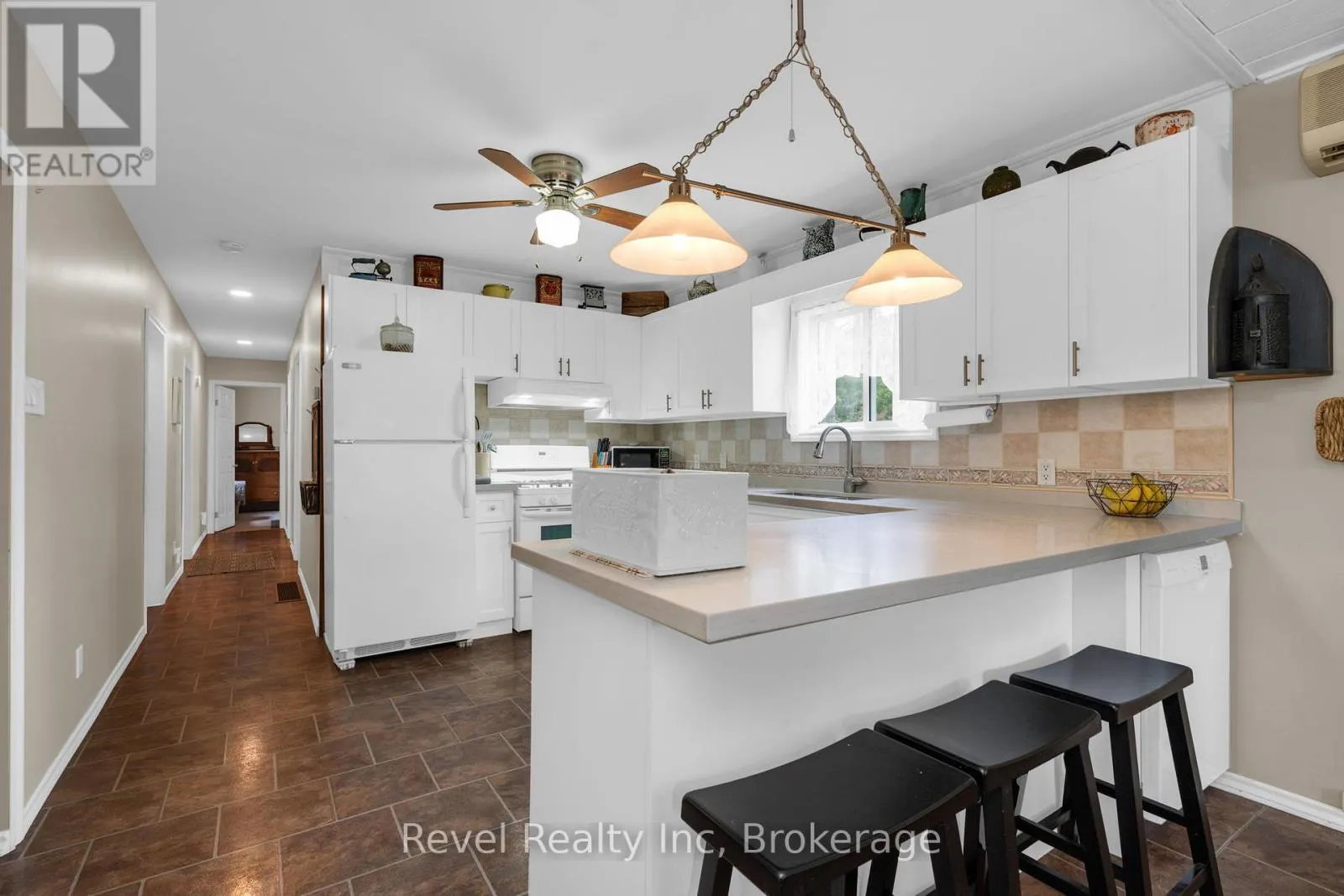 19 - 5411 ELLIOTT SIDE ROAD #19