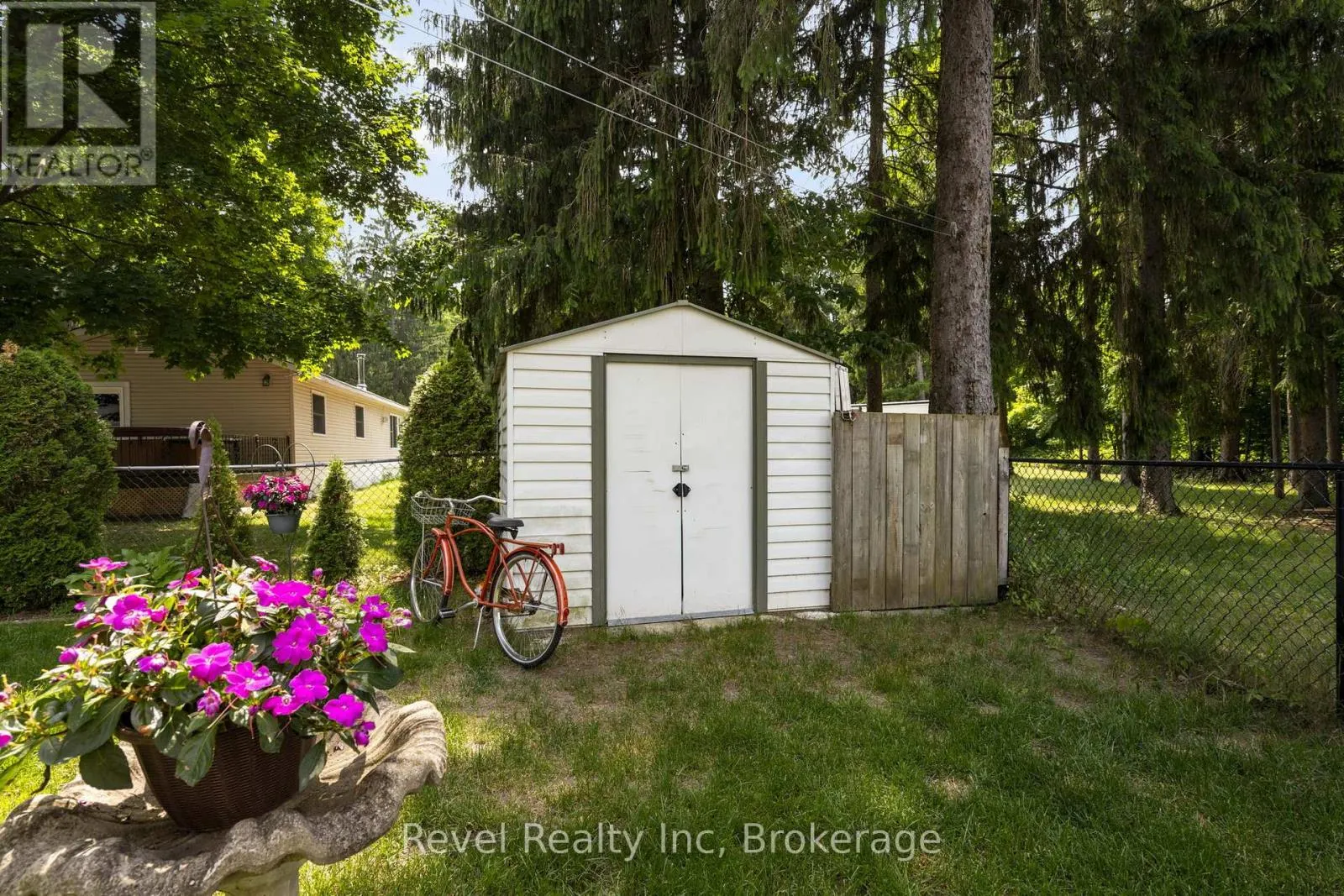 19 - 5411 ELLIOTT SIDE ROAD #19