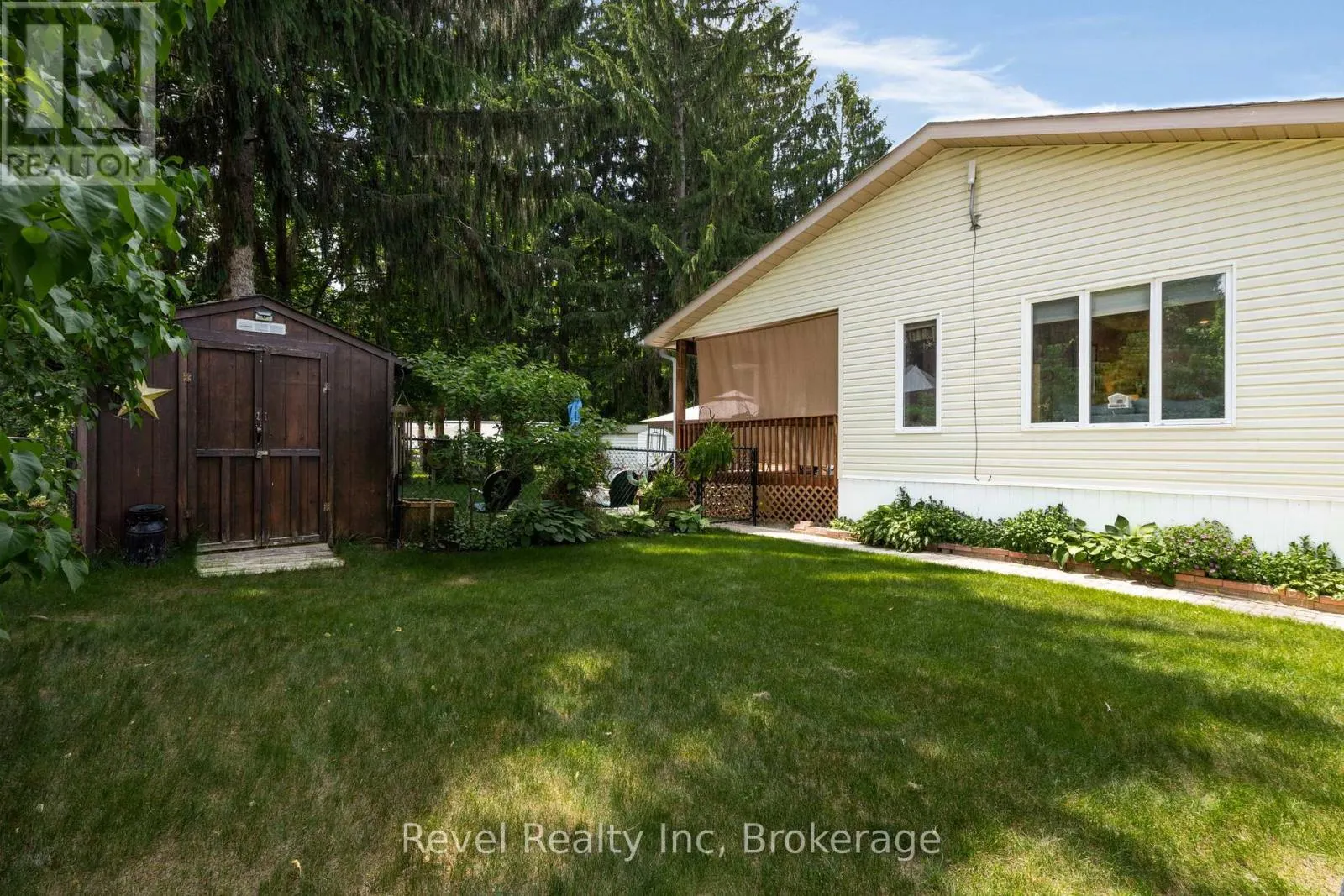 19 - 5411 ELLIOTT SIDE ROAD #19