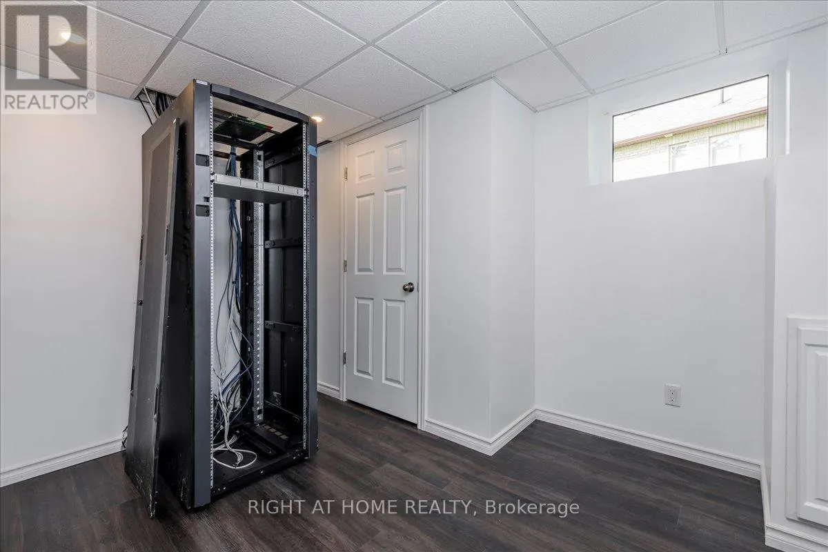 8 LLOYD COOK DRIVE W