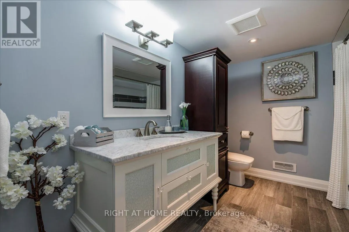 8 LLOYD COOK DRIVE W