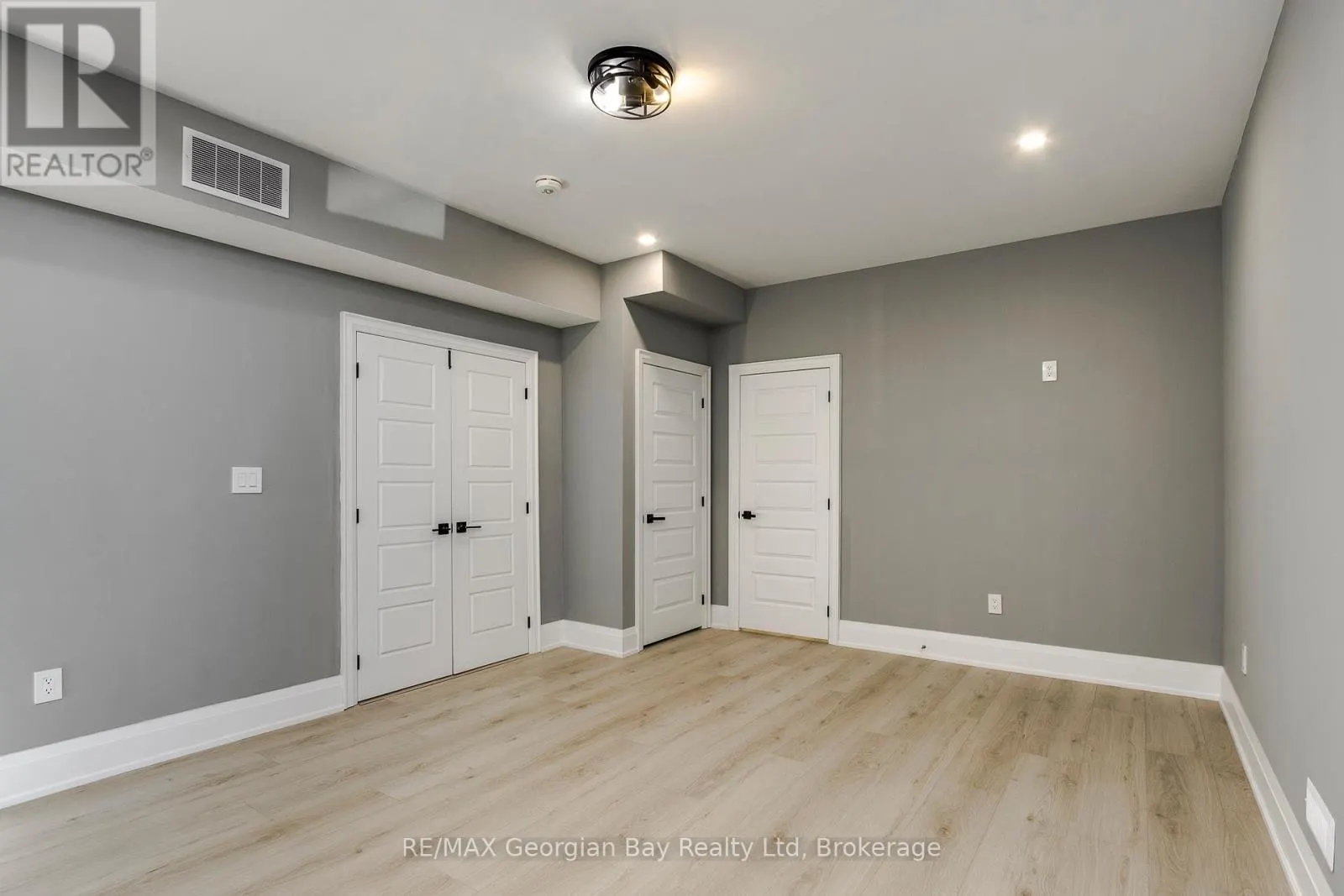 6 CALDWELL DRIVE