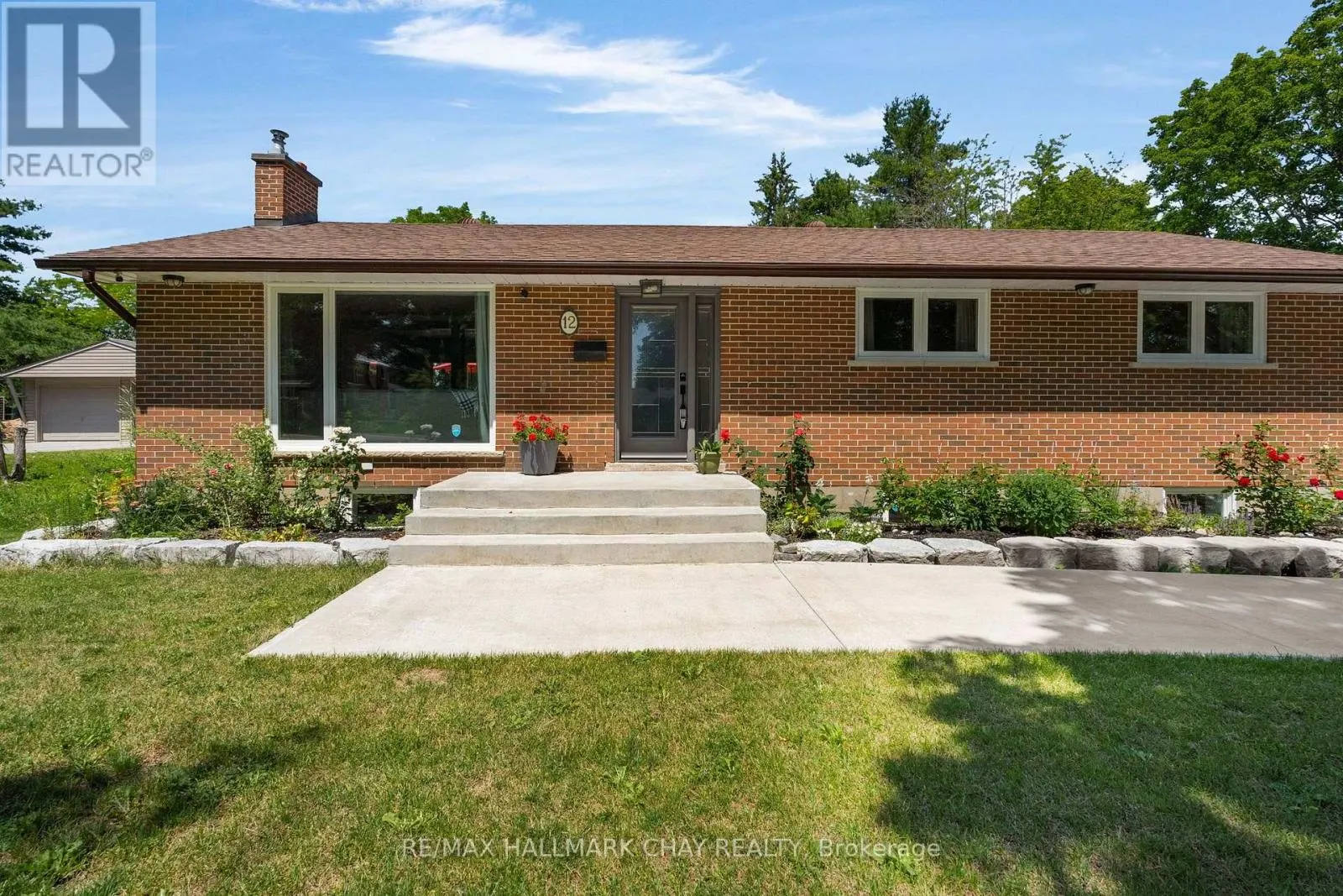 12 FRANCIS ROAD