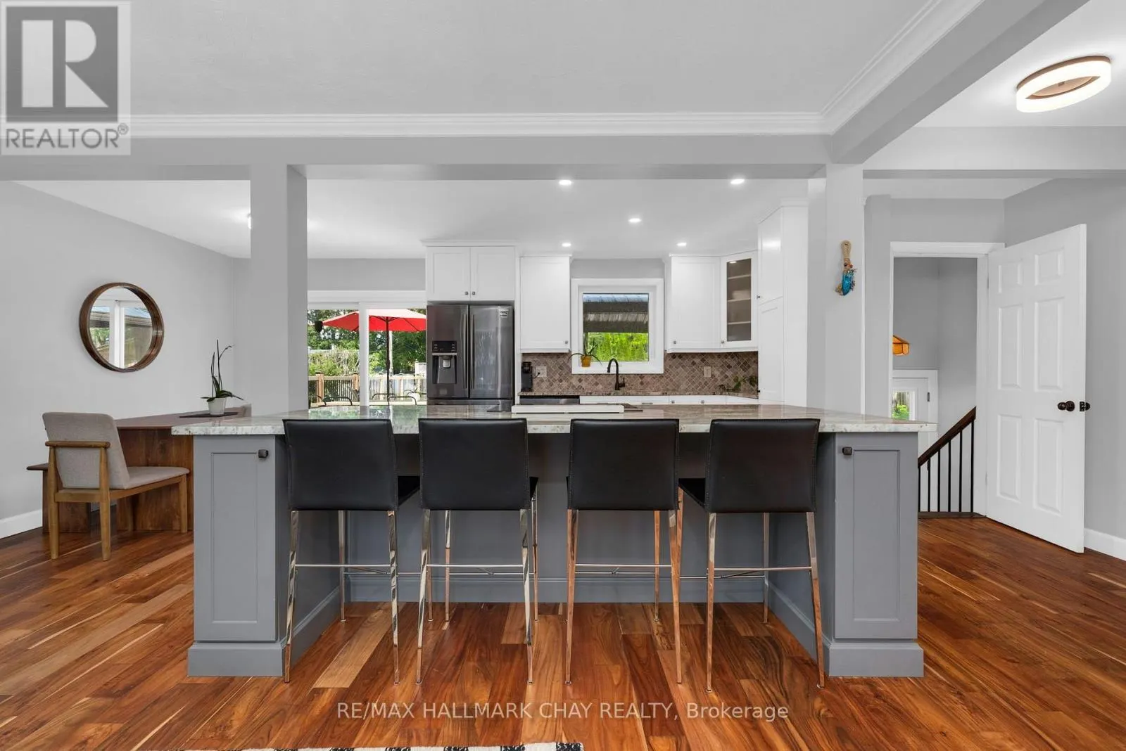 12 FRANCIS ROAD