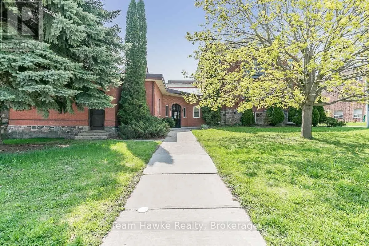 539 HUGEL AVENUE