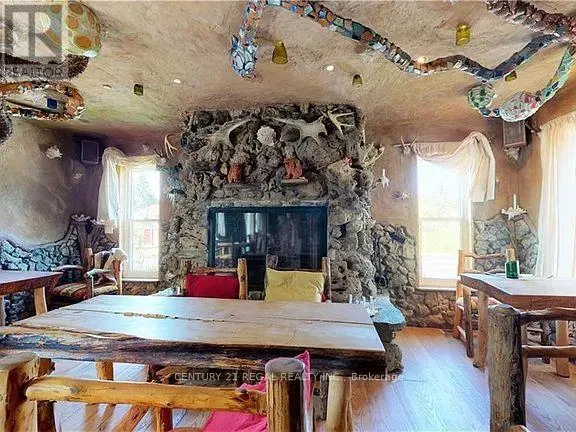 794079 124 COUNTY ROAD
