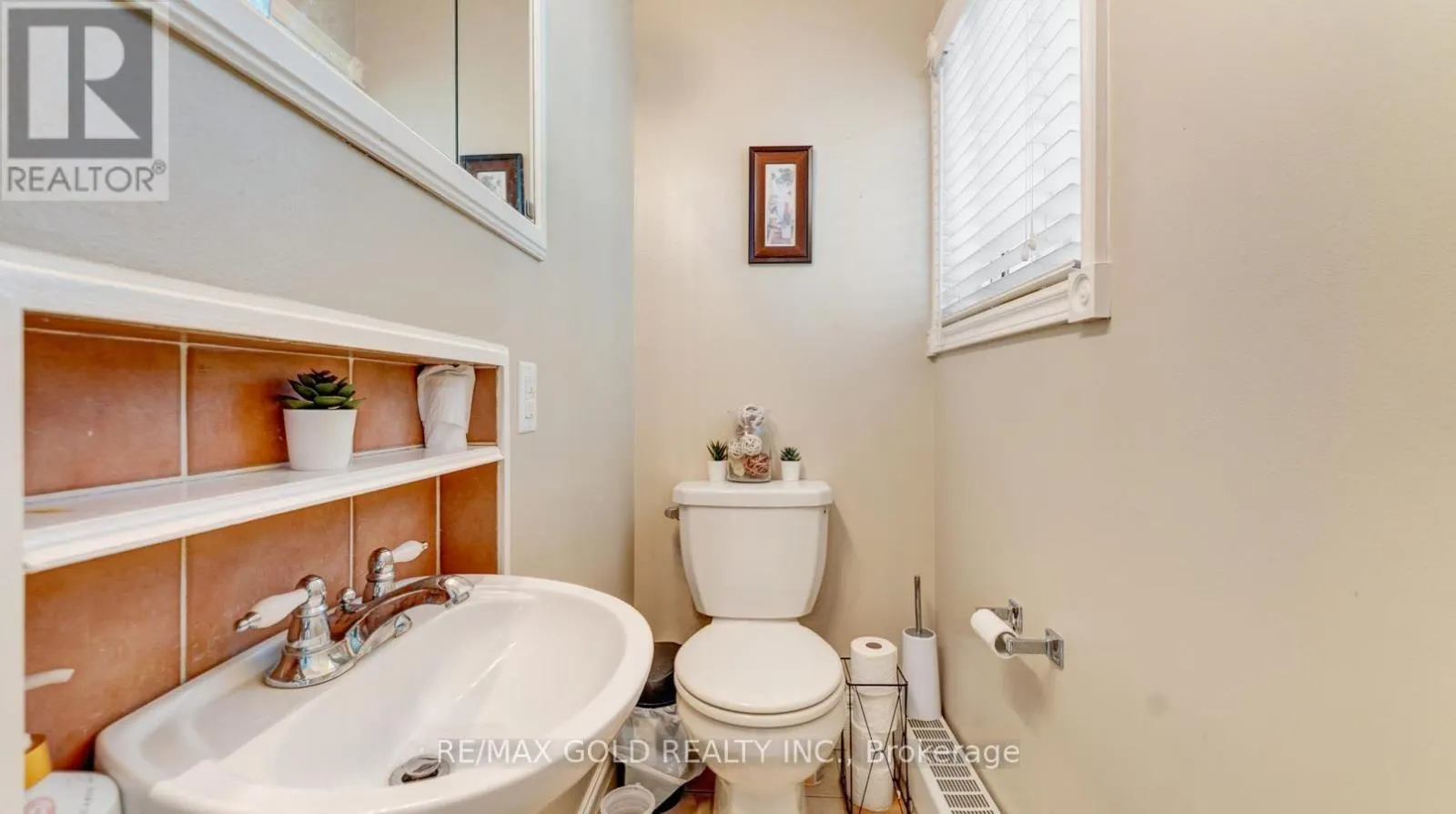4680 PENETANGUISHENE ROAD