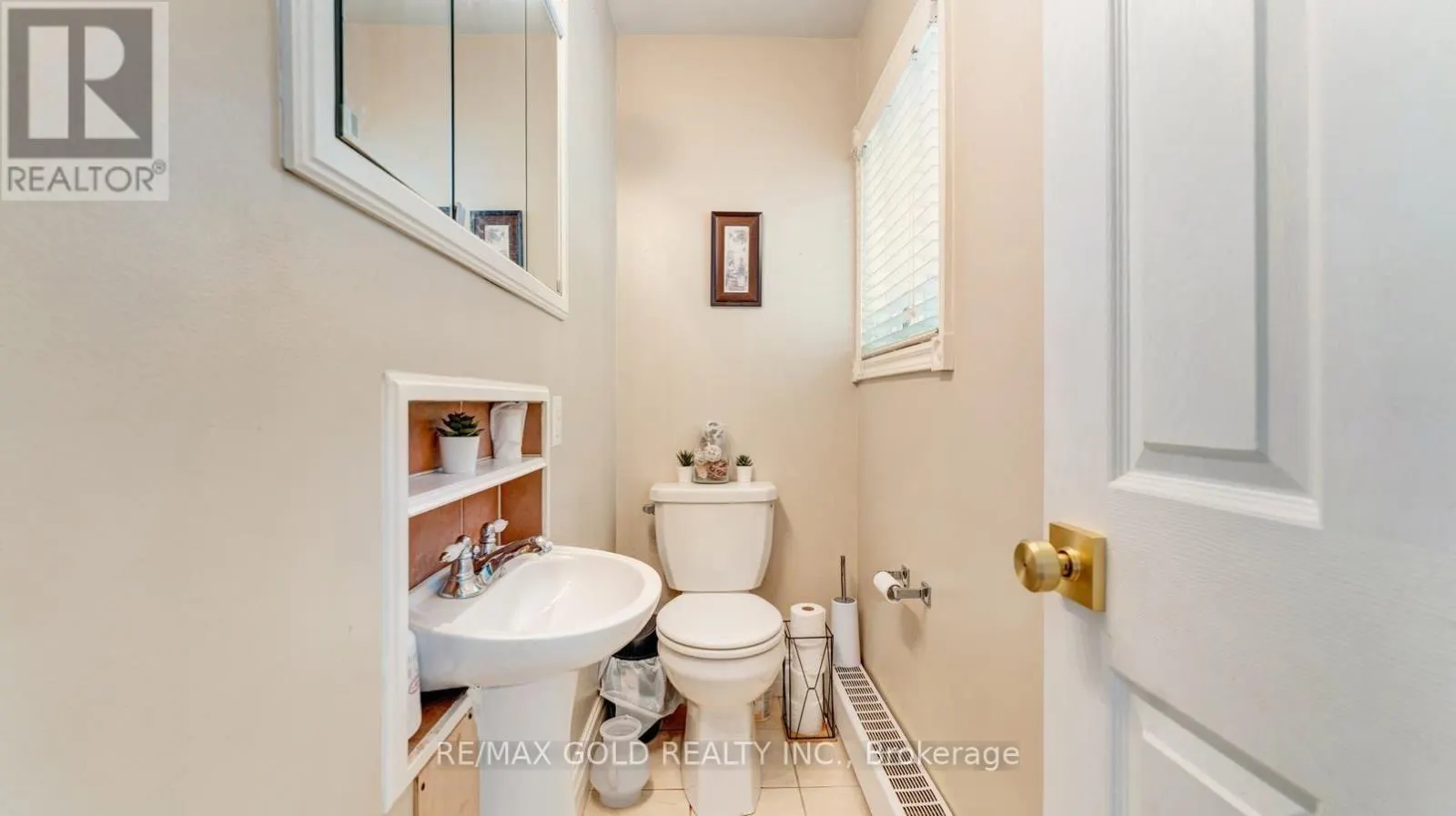 4680 PENETANGUISHENE ROAD