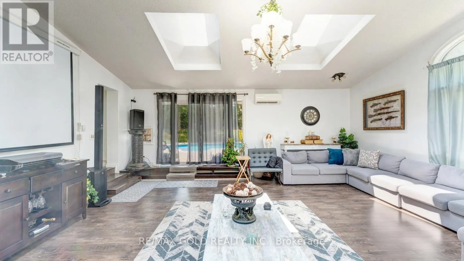 4680 PENETANGUISHENE ROAD