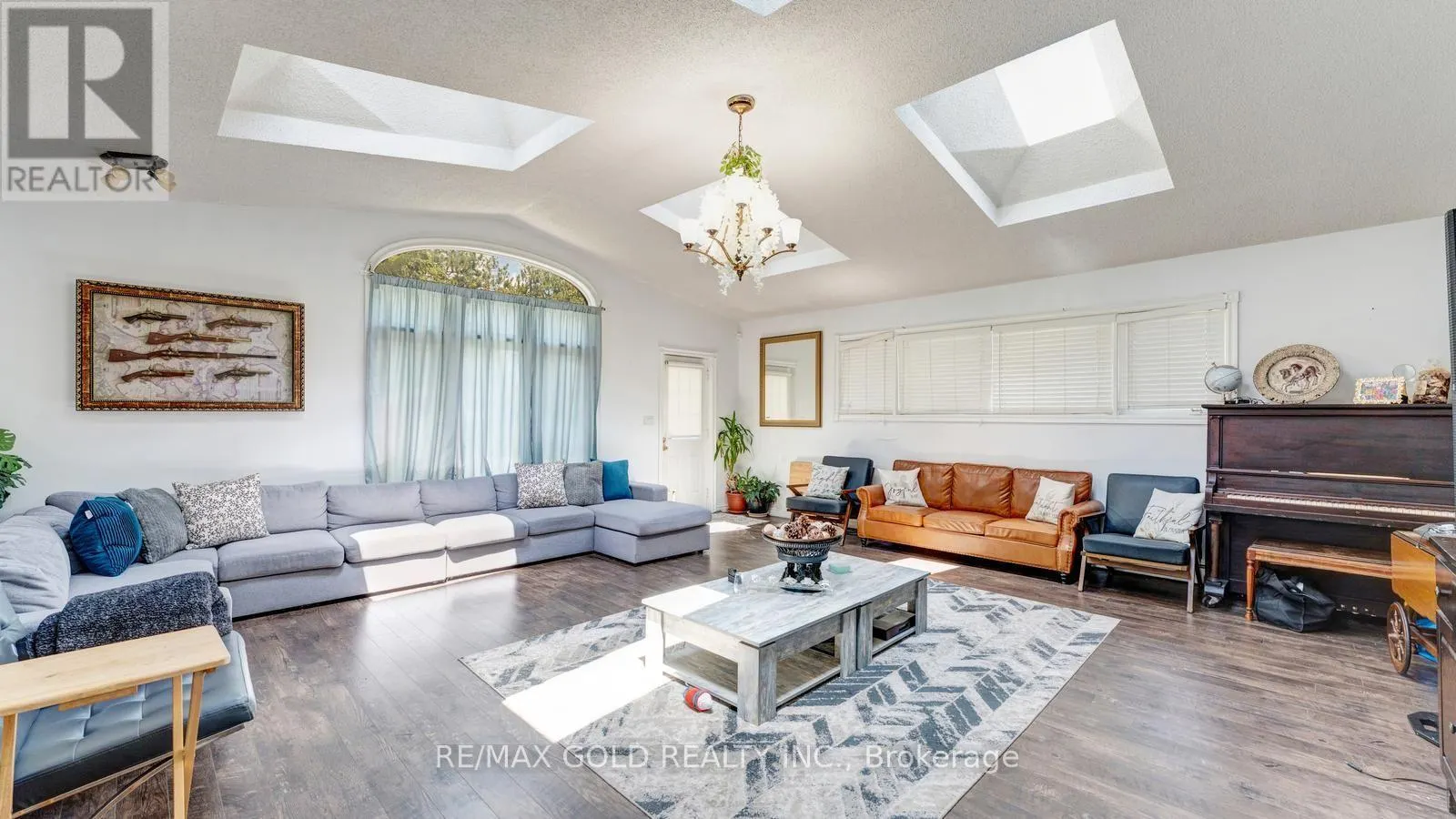 4680 PENETANGUISHENE ROAD
