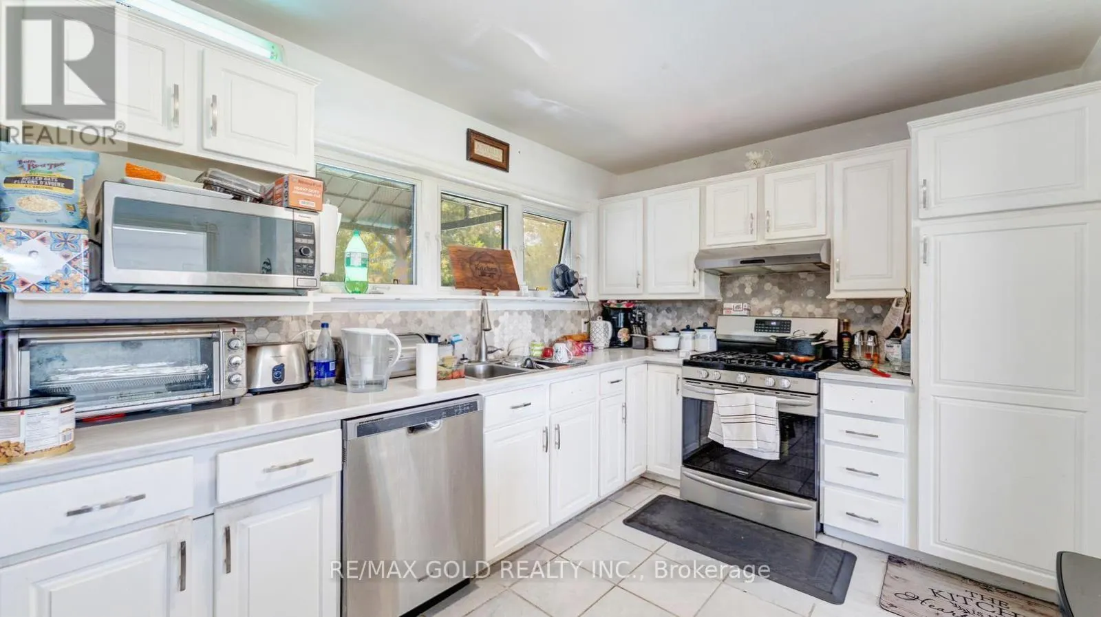 4680 PENETANGUISHENE ROAD