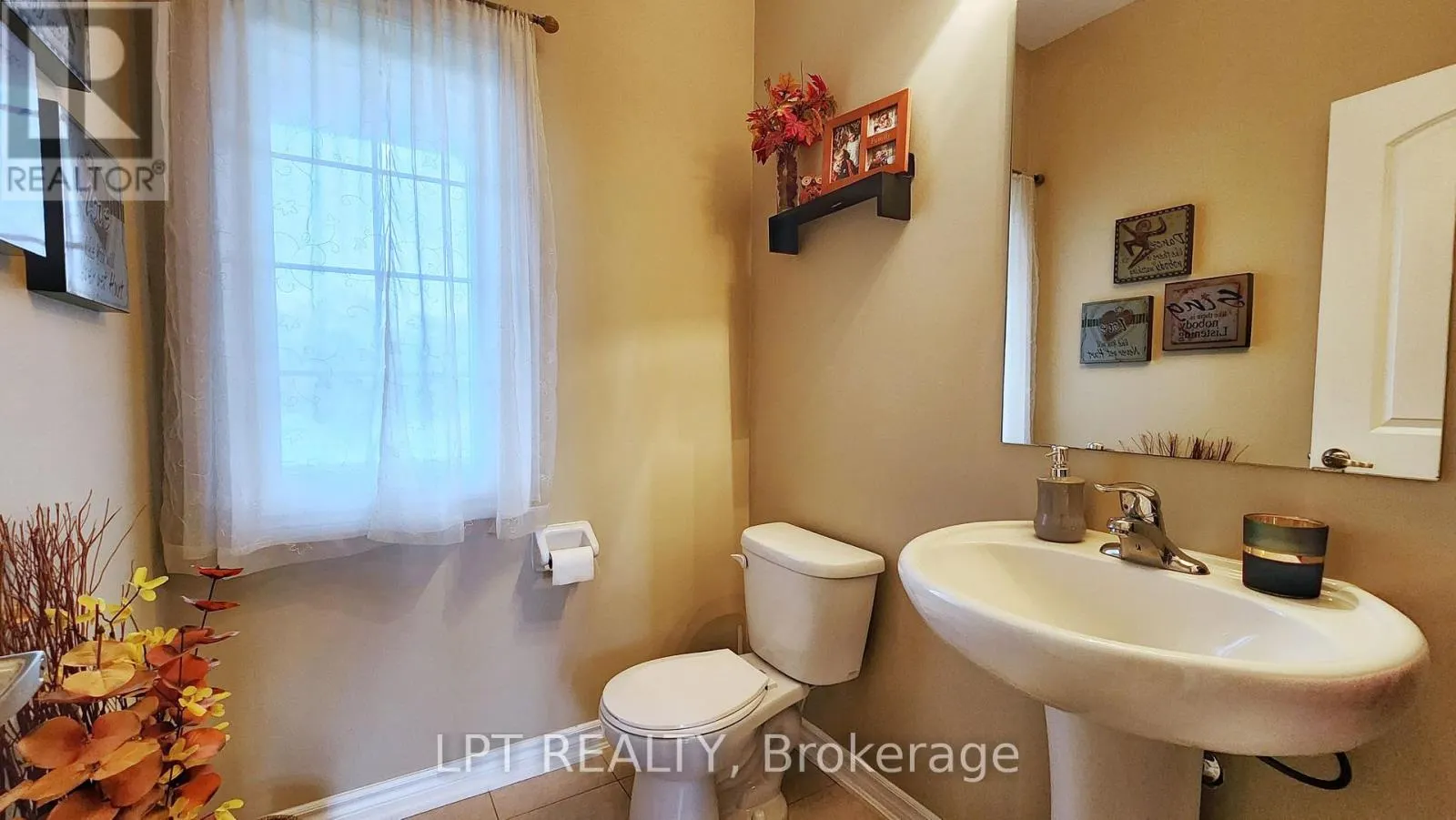 LEASE - 12 PLOWRIGHT ROAD
