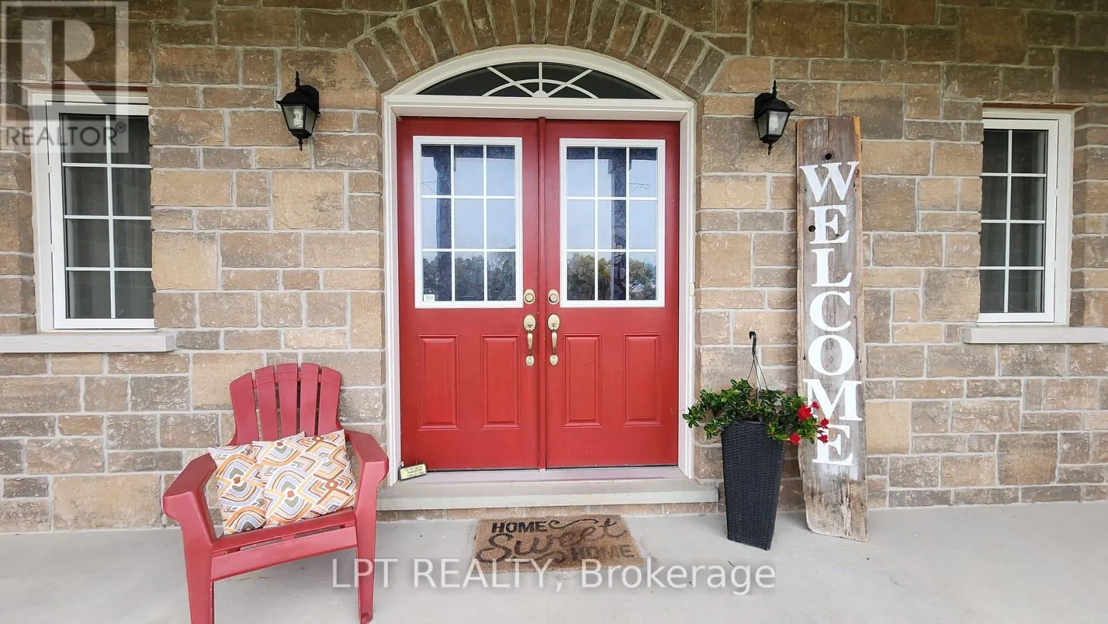 LEASE - 12 PLOWRIGHT ROAD