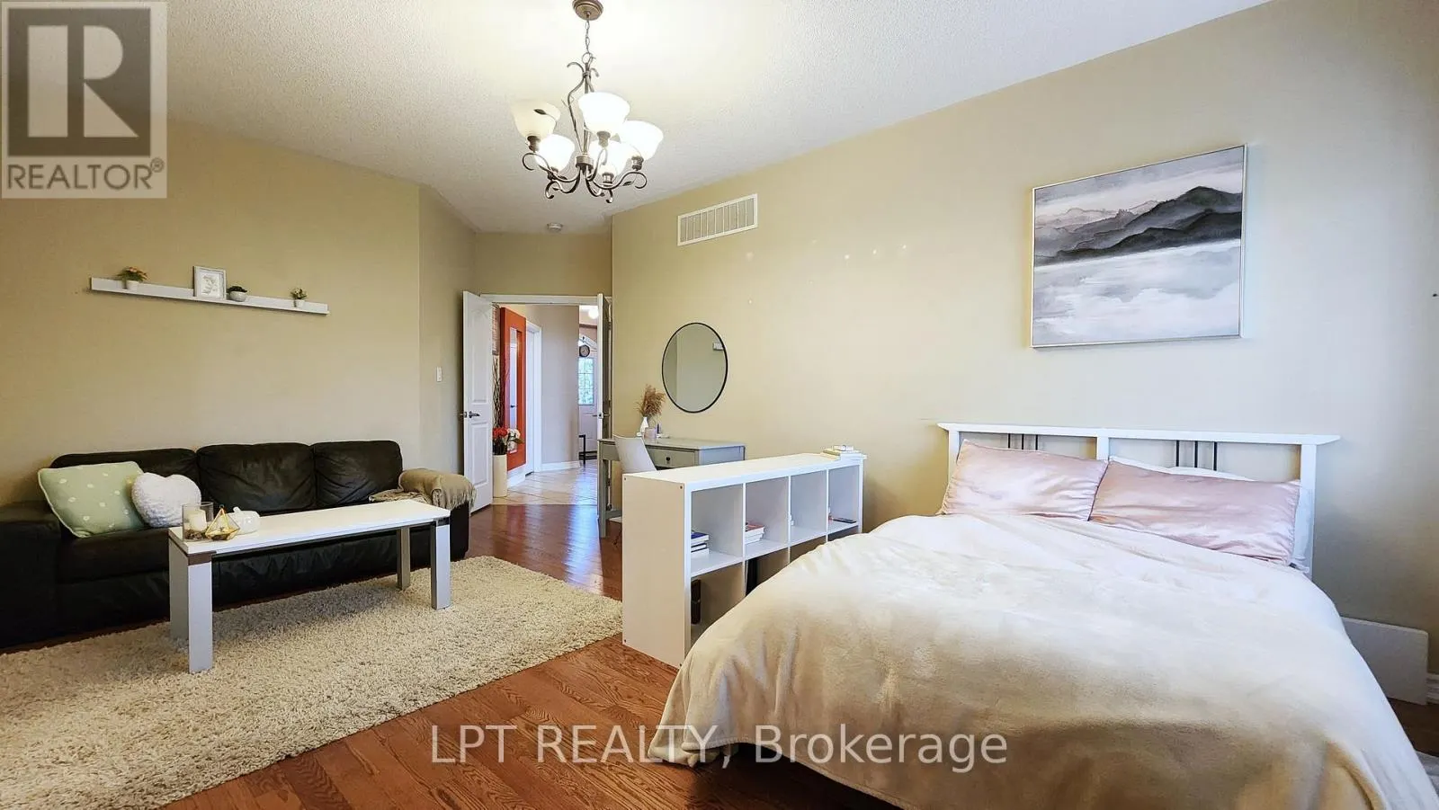 LEASE - 12 PLOWRIGHT ROAD