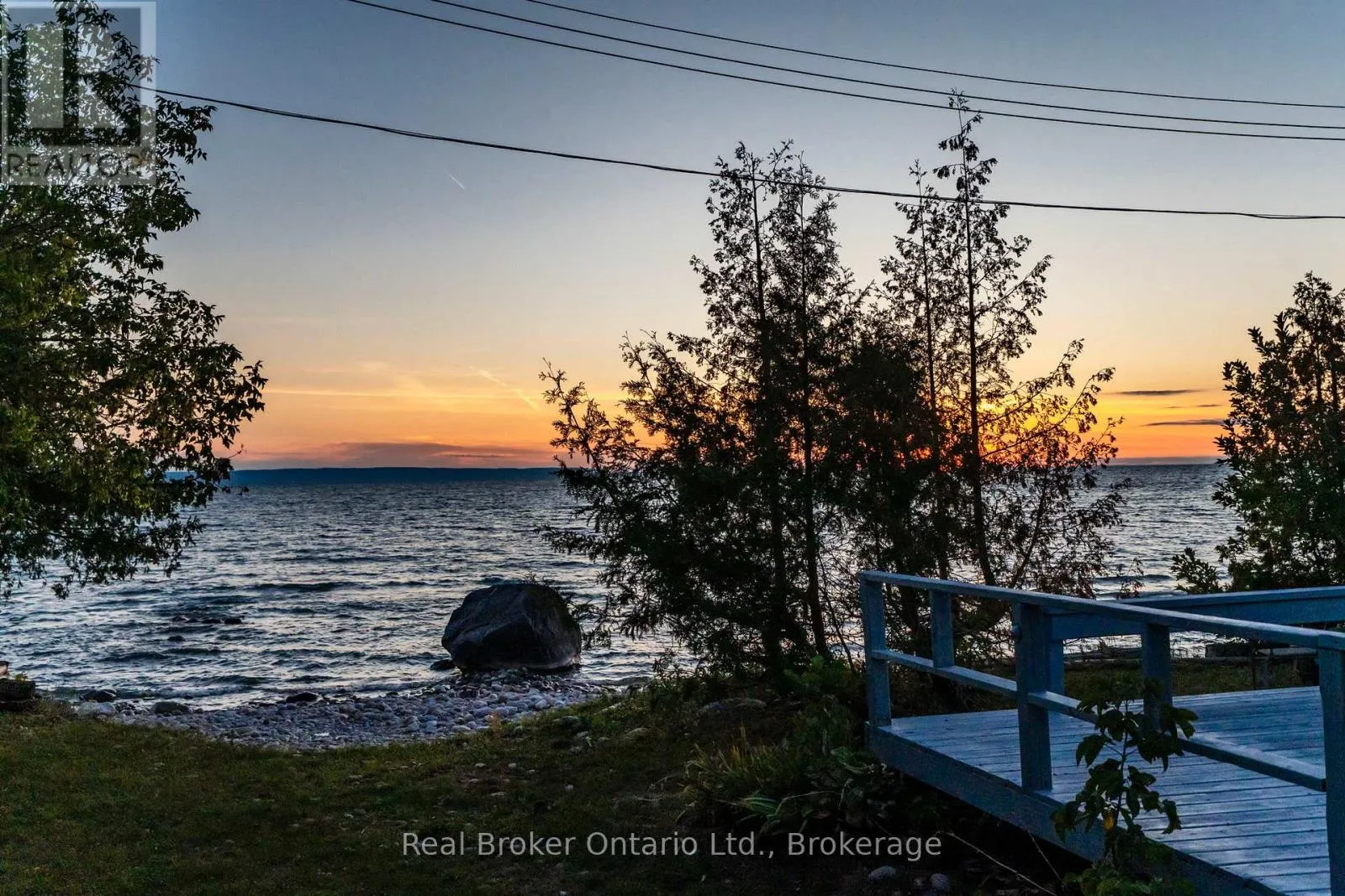 1948 TINY BEACHES ROAD S