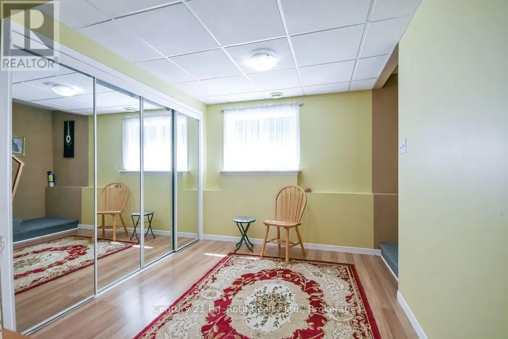 59 ANDERSON CRESCENT