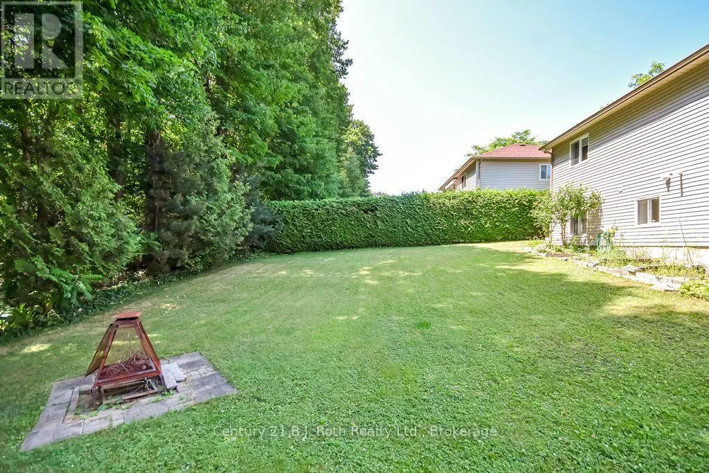 59 ANDERSON CRESCENT