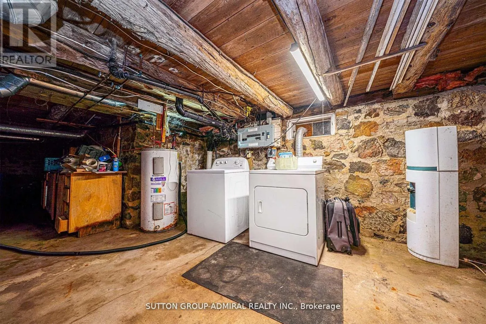 1662 PENLEY ROAD
