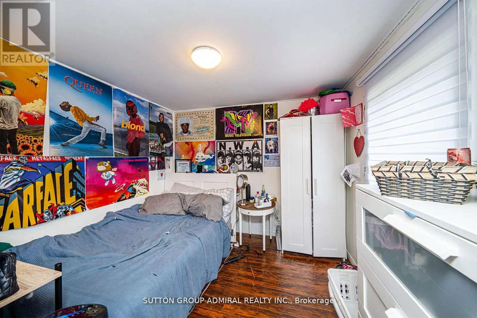 1662 PENLEY ROAD