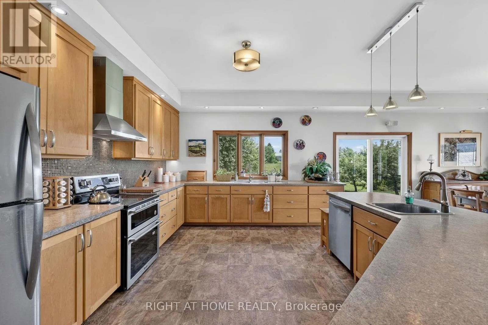 1284 RUMNEY ROAD