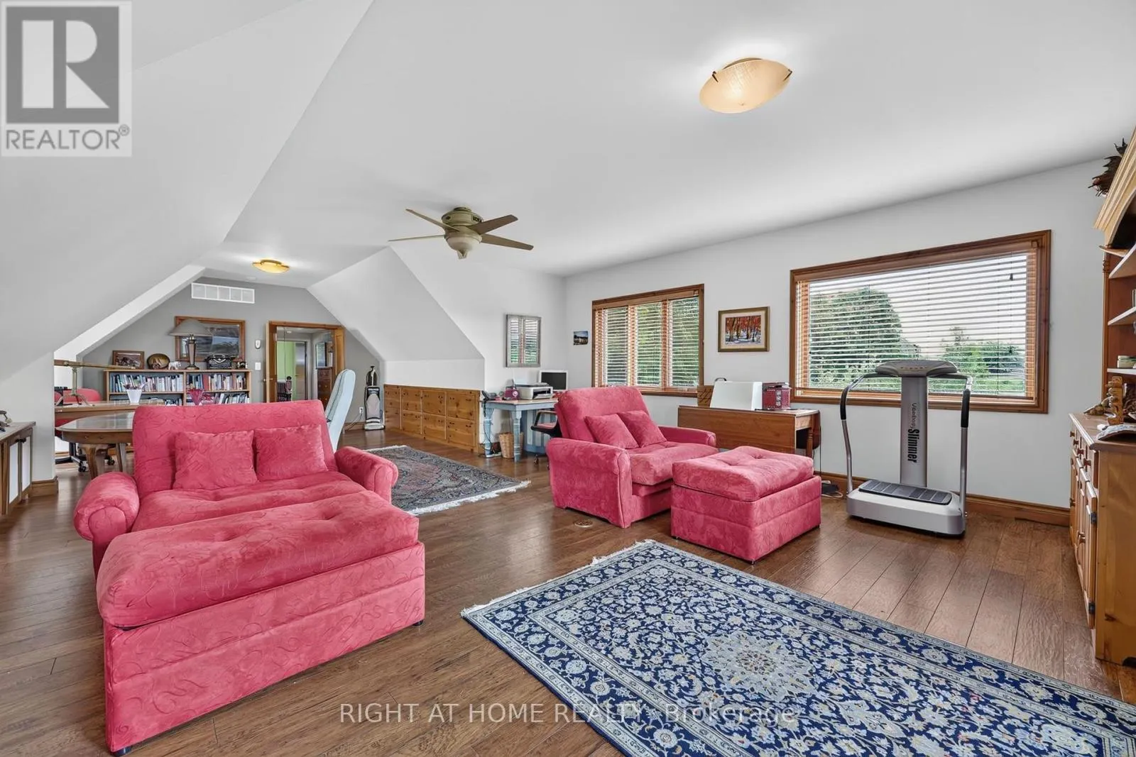 1284 RUMNEY ROAD