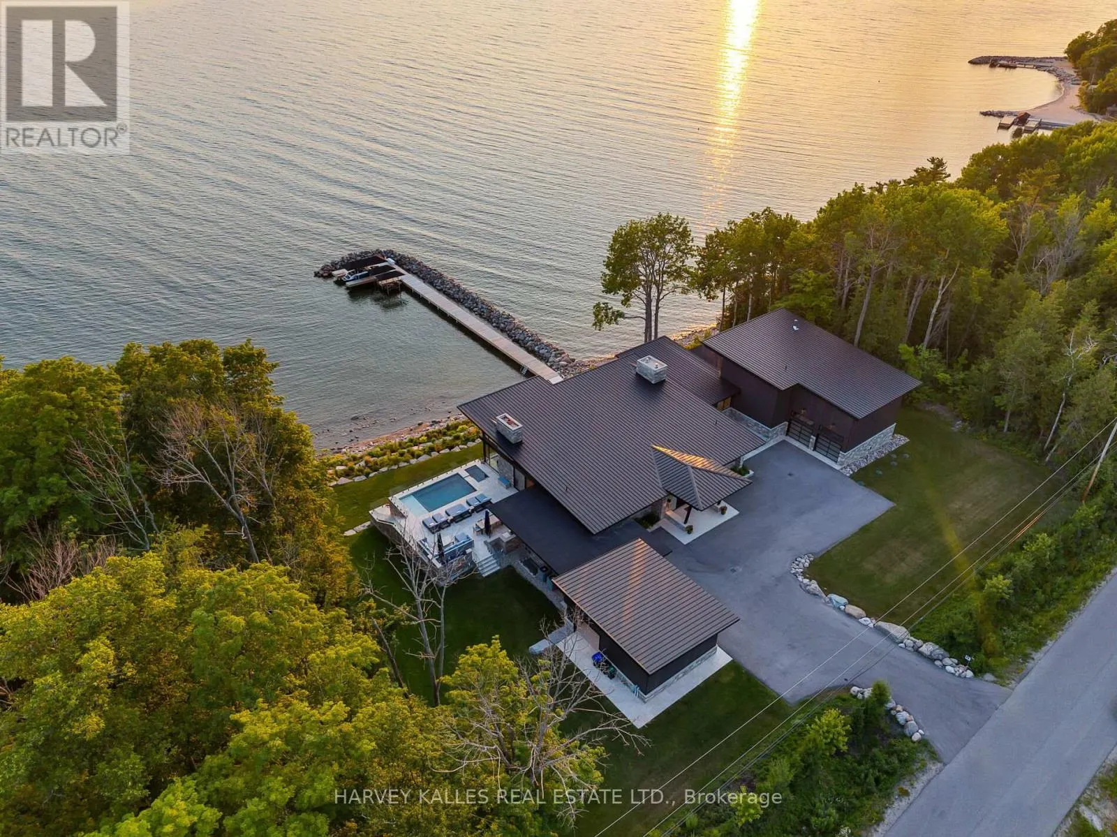 240 SILVER BIRCH DRIVE