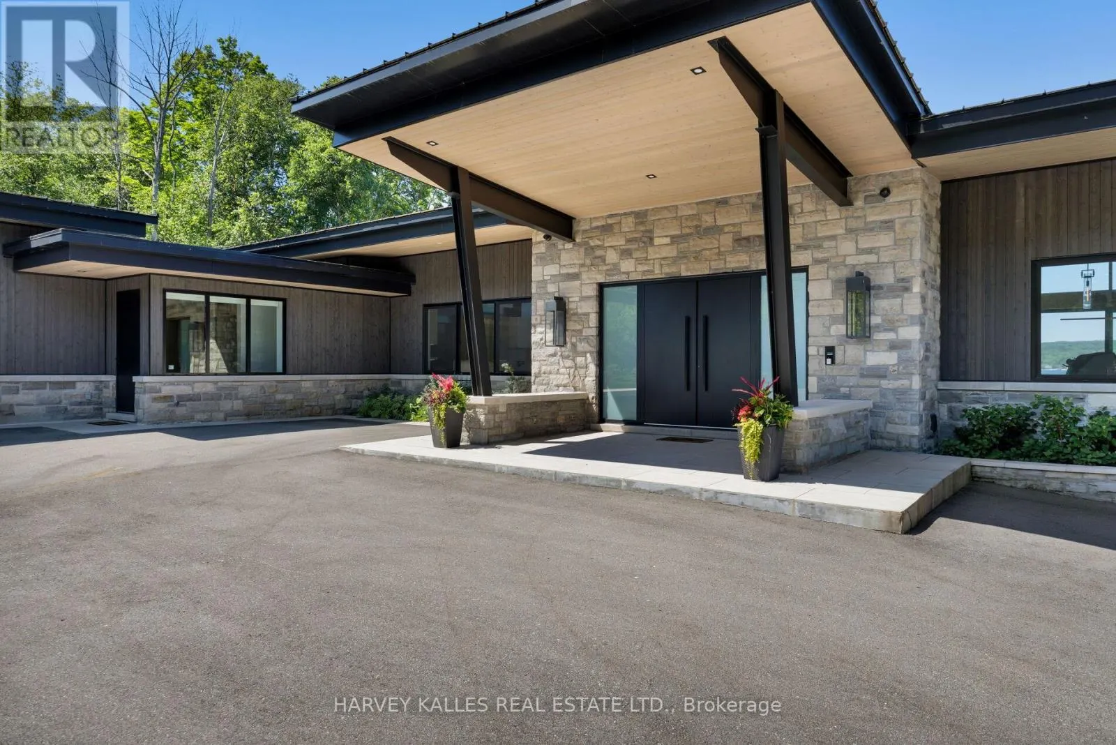 240 SILVER BIRCH DRIVE