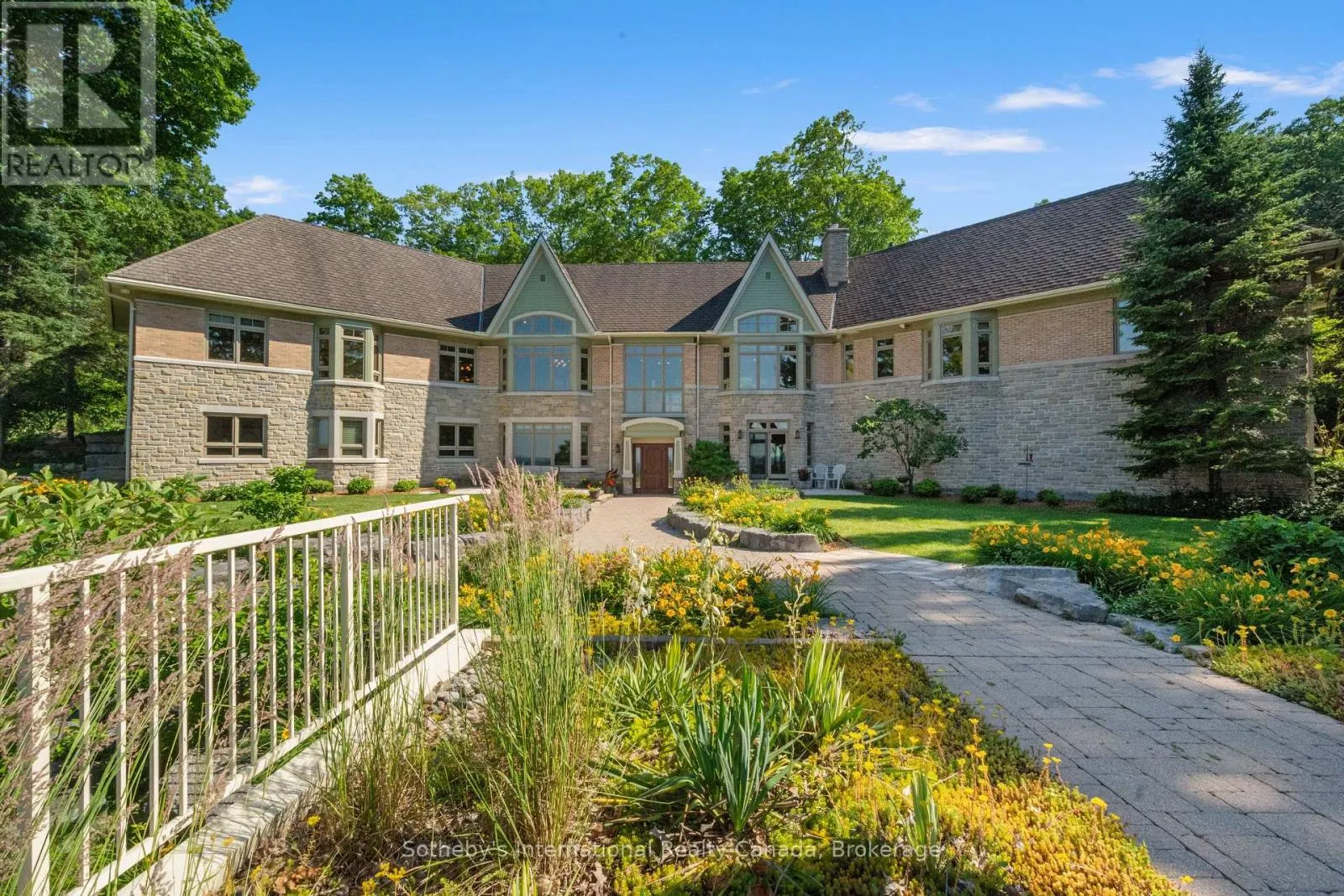 250 GORDON DRIVE