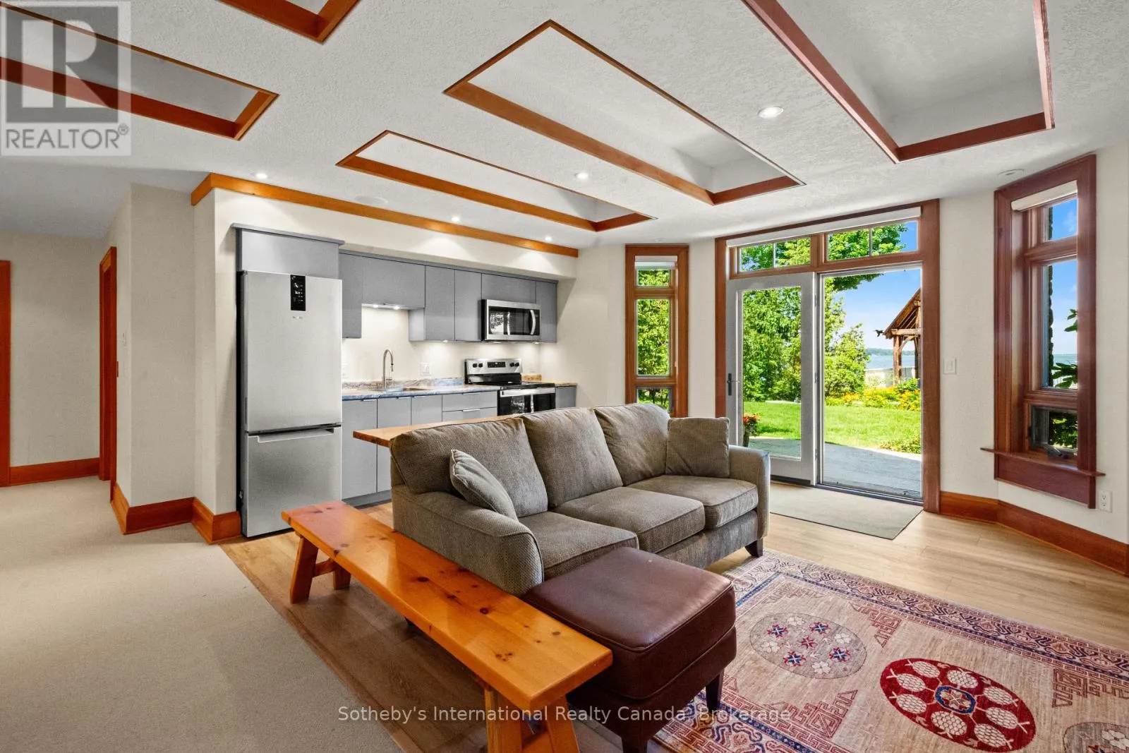250 GORDON DRIVE
