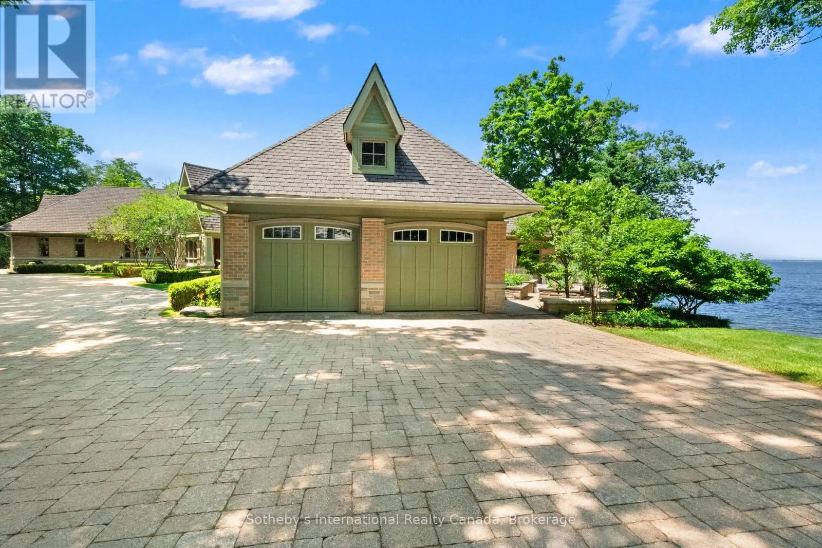 250 GORDON DRIVE