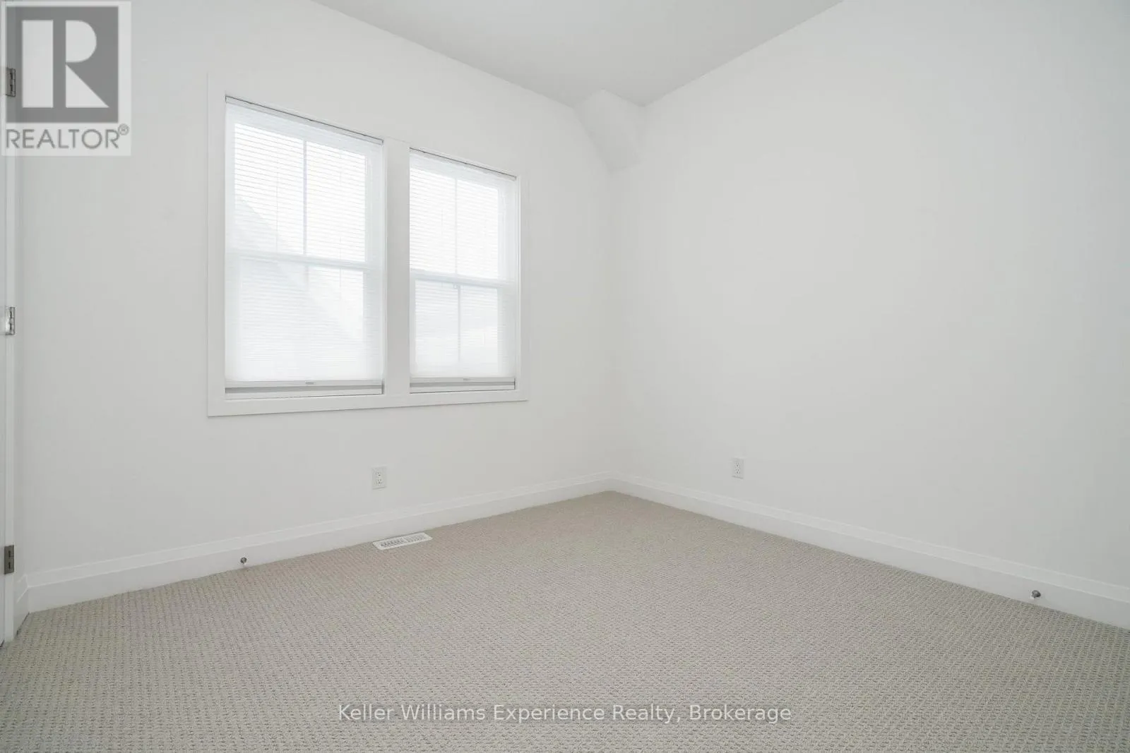 24 DANIELLE CRESCENT