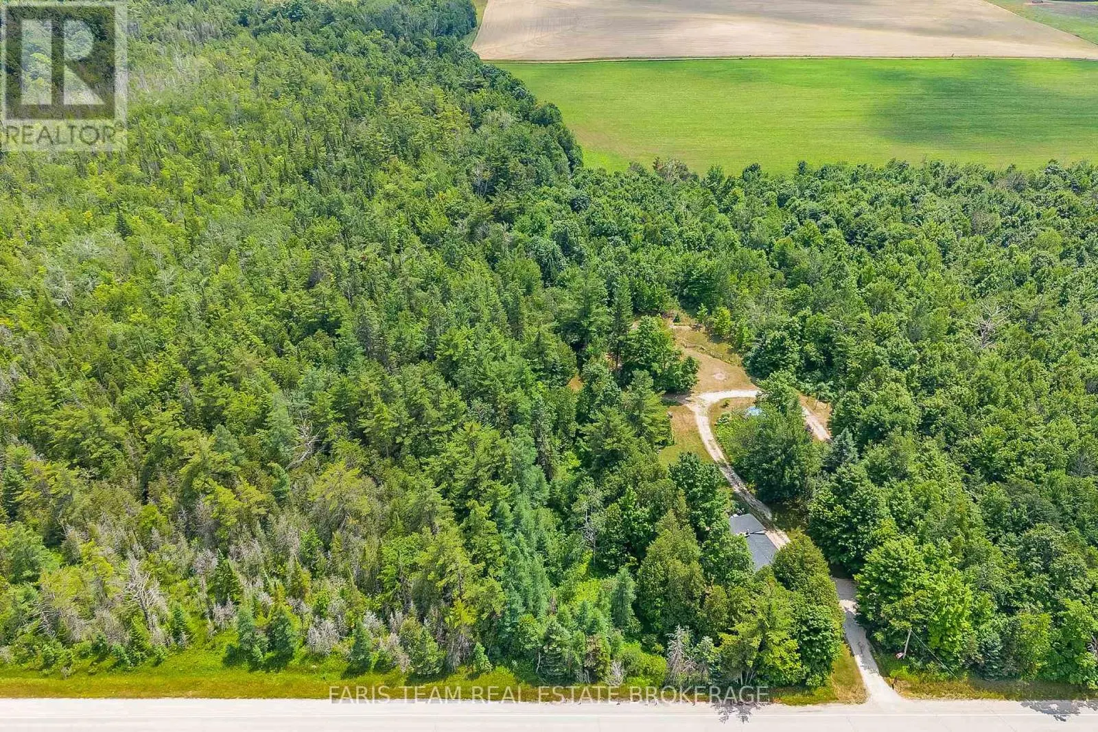 PT LT 40 HORSESHOE VALLEY ROAD W