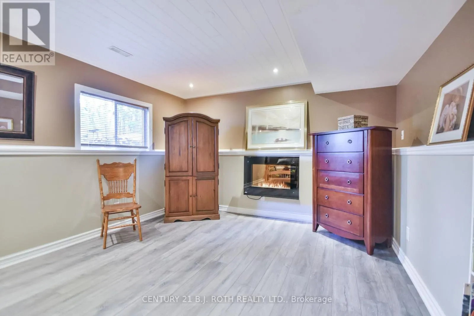 3371 LAKE ST. GEORGE BOULEVARD