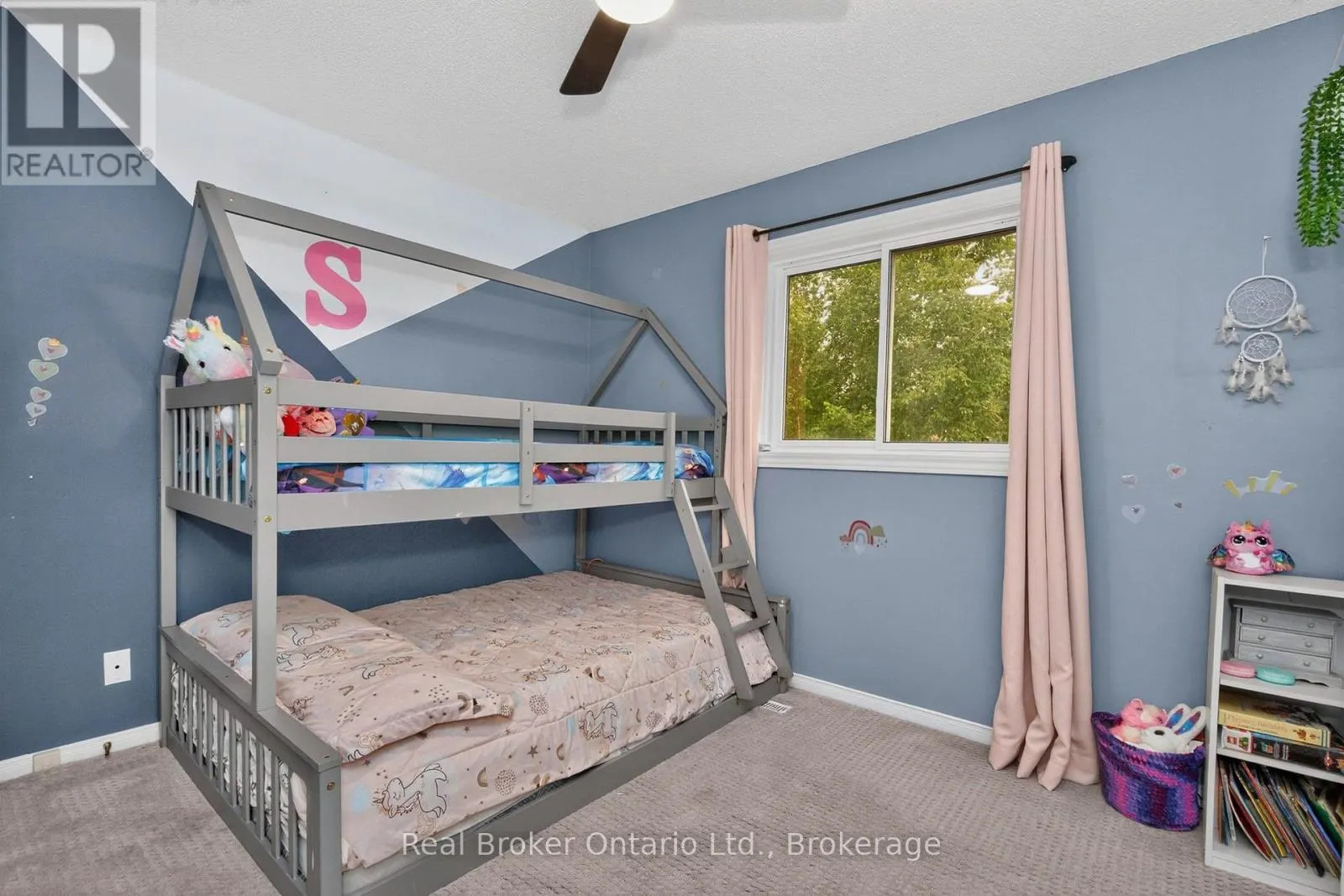163 WOODLAND DRIVE