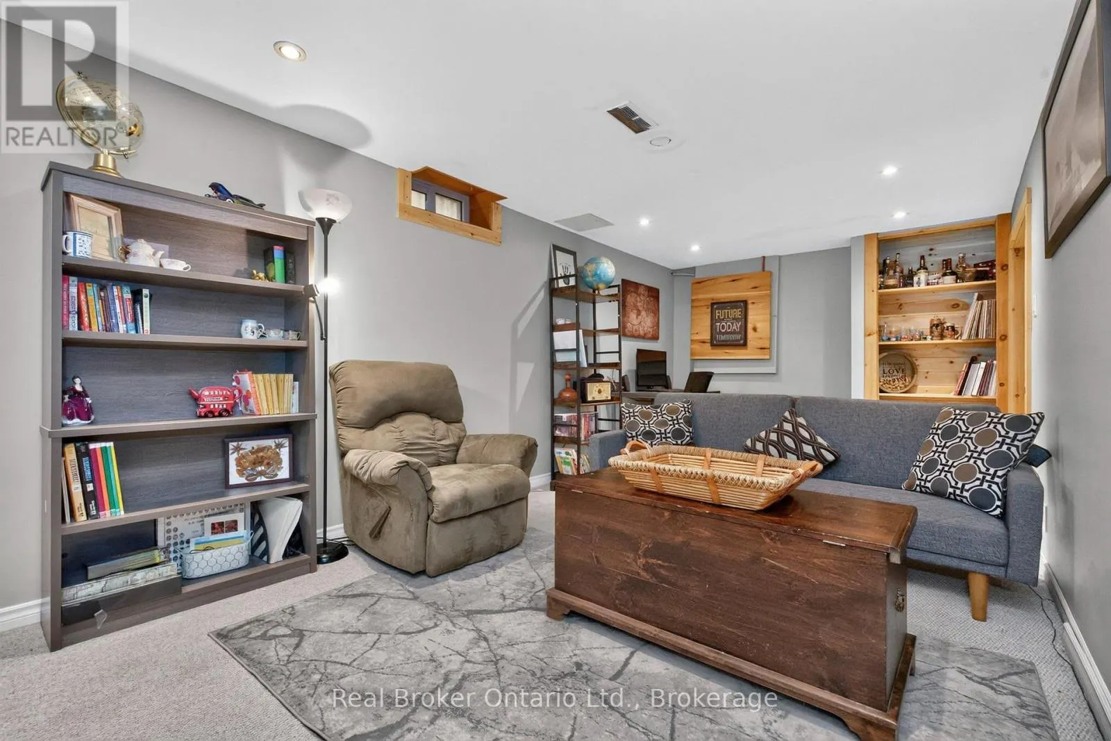 163 WOODLAND DRIVE