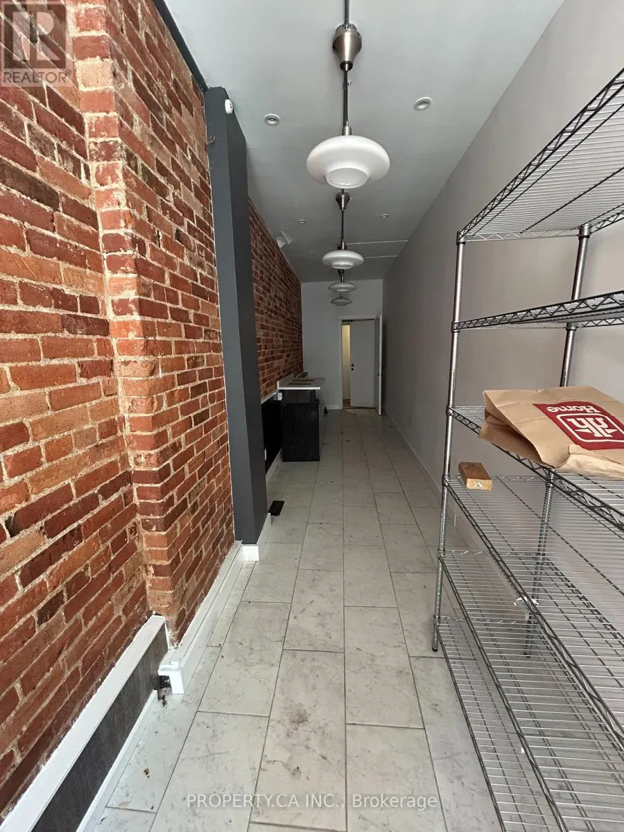 156 MISSISSAGA STREET E