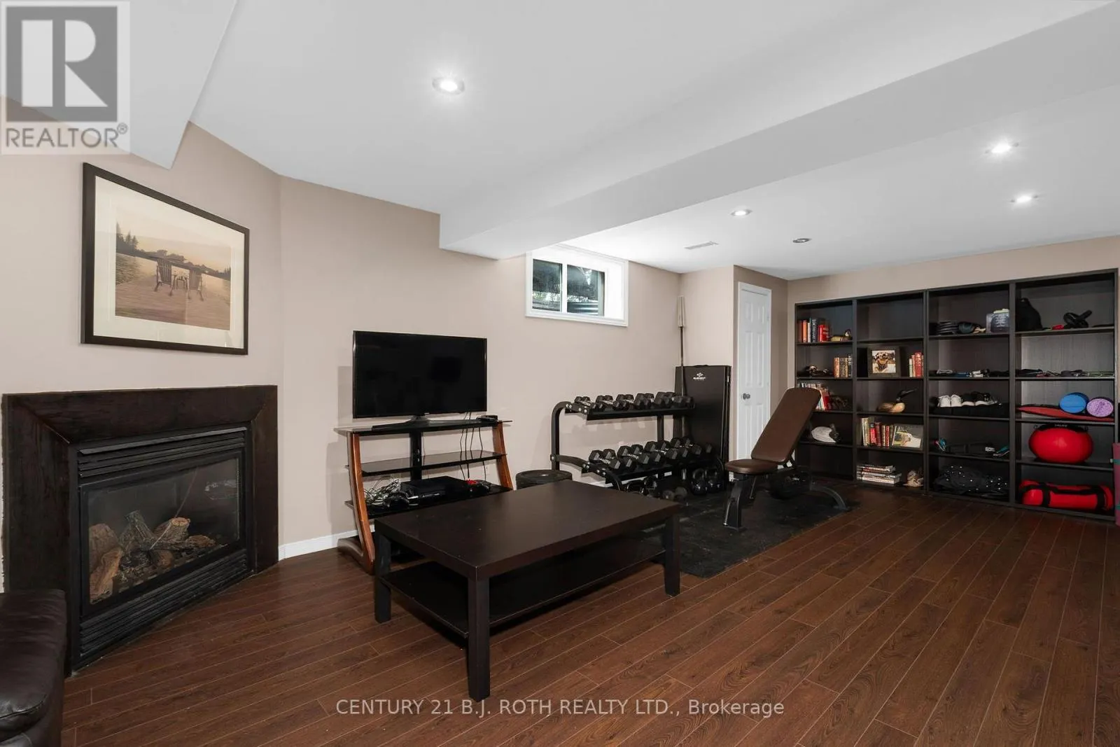 15 CORBETT STREET