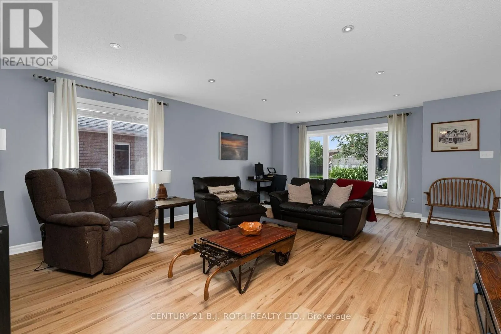 15 CORBETT STREET