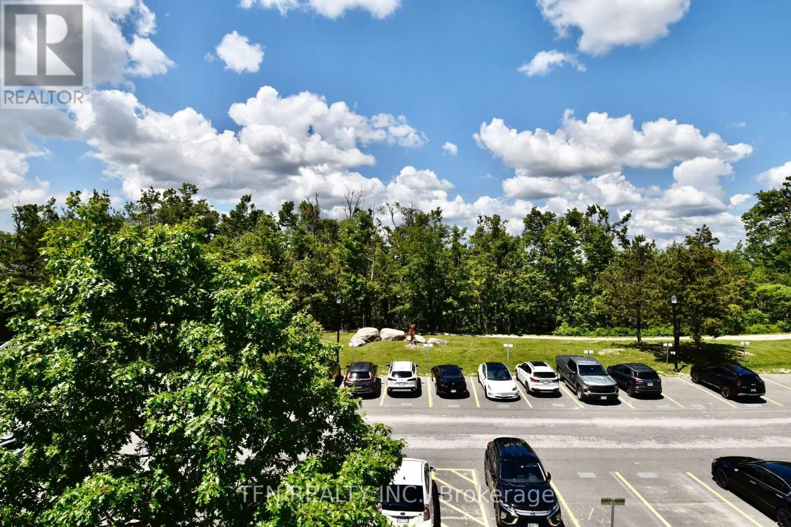 2498 - 90 HIGHLAND DRIVE