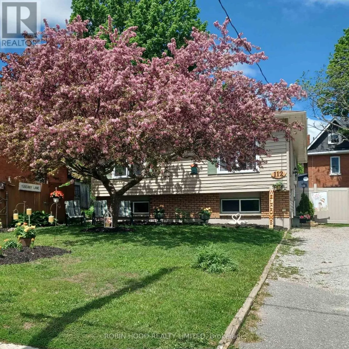 112 BORLAND STREET E