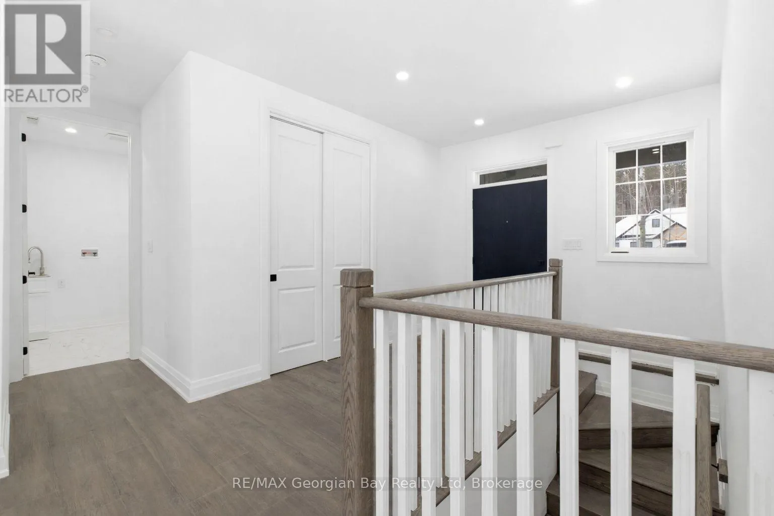 49 BEAUFORT CRESCENT