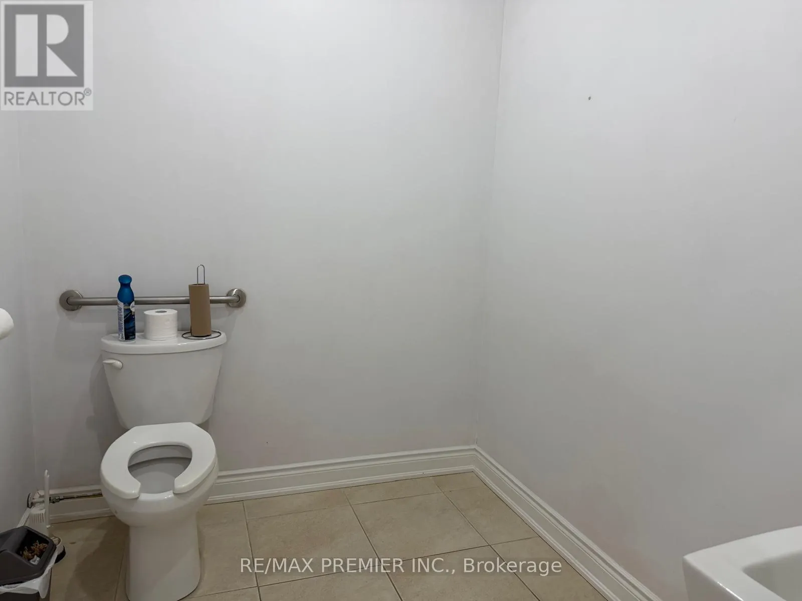 UNIT #6 - 1256 MOSLEY STREET