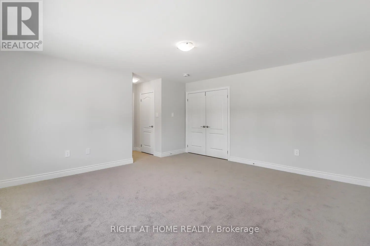 2984 MONARCH DRIVE